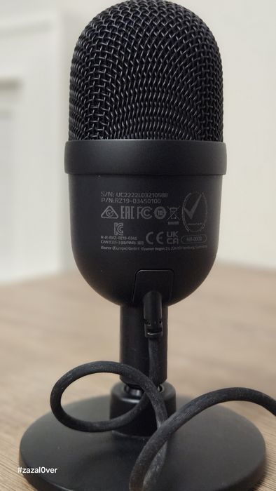 Микрофон Razer Seiren Mini