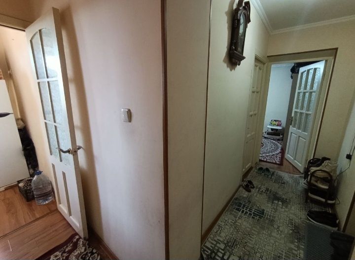 Чиланзар-26  продаются квартиры 2 - комнаты + 2 комнаты обшы 4 комнаты