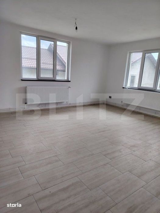 Casa de vanzare, cu 6 camere, 288 mp, zona Voinesti