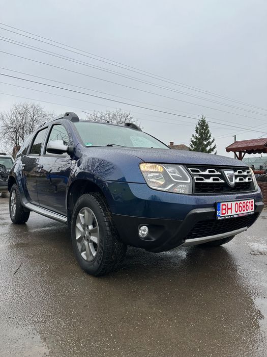 Vând Dacia Duster 4x4