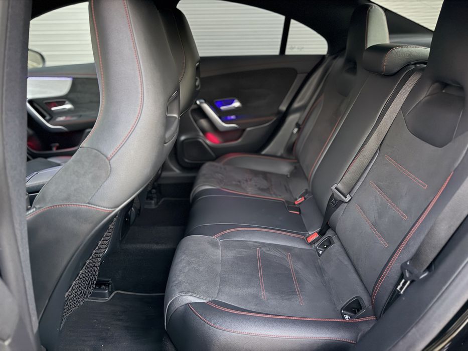 Mercedes Benz CLA200 AMG line 2021