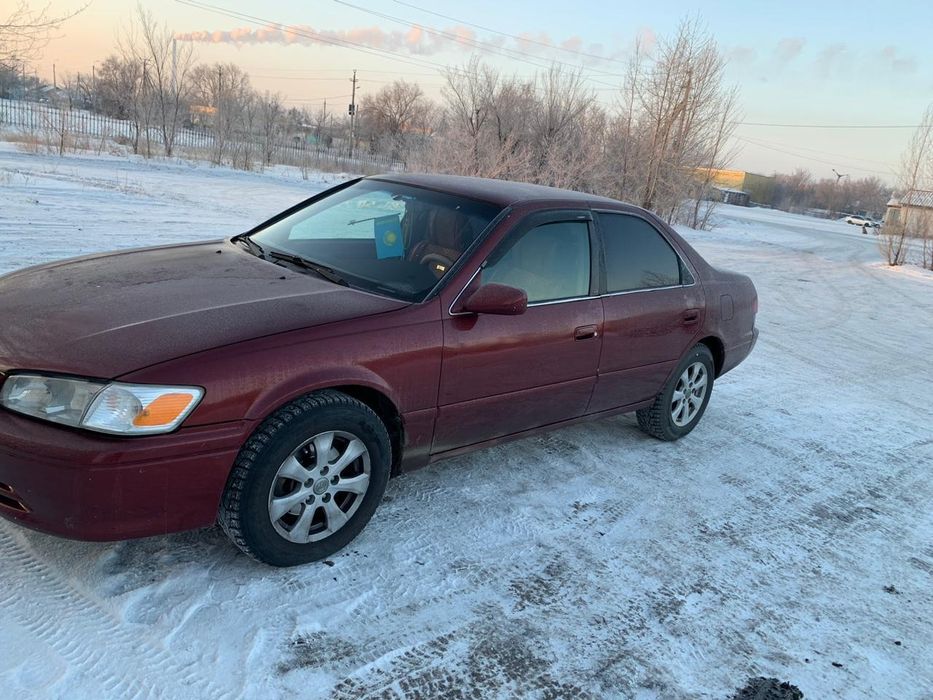 Продам тойоту камри 25