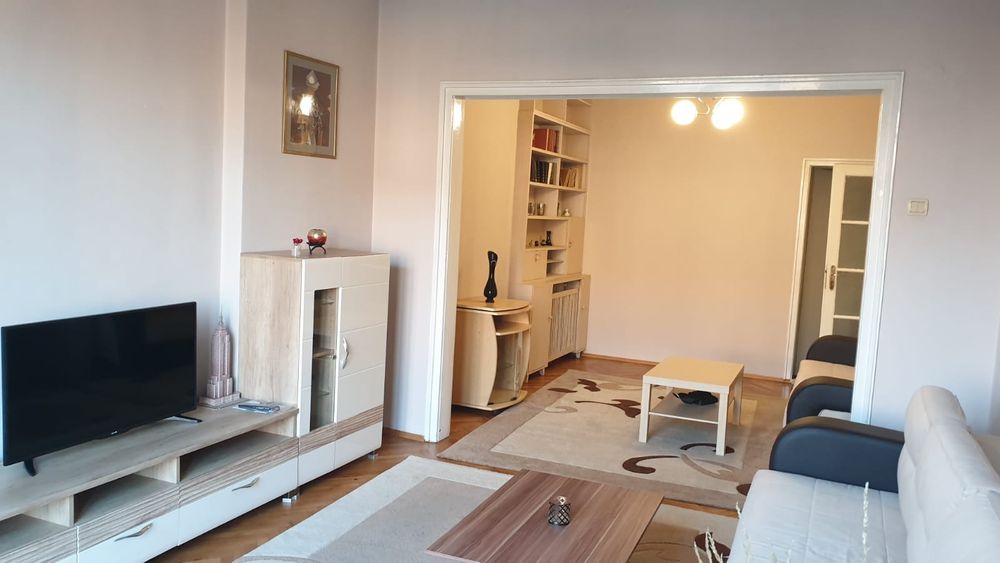 Дава се под наем Двустаен апартамент в София, Левски Г - 95 кв.м за 1020 € - Снимка #2