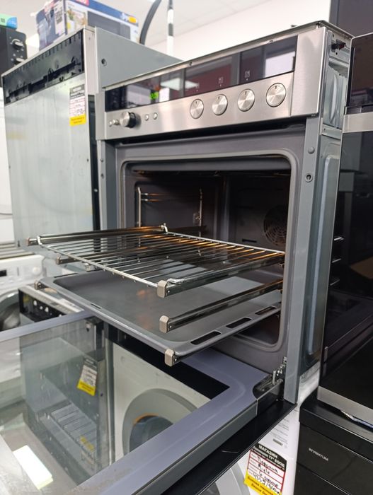 Фурна и плот за вграждане Neff