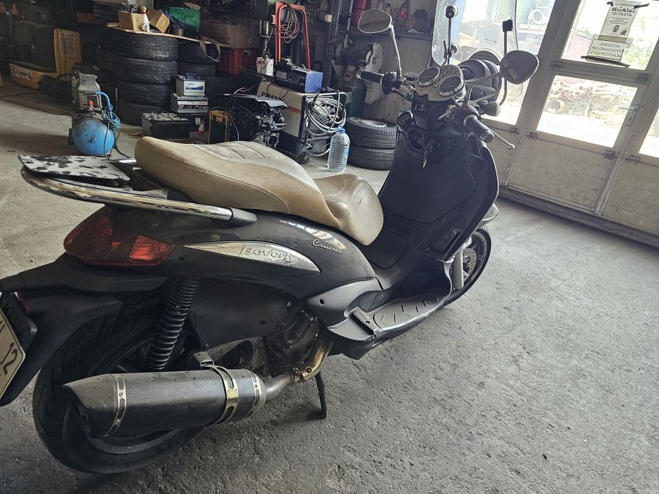 Maxiscooter  Piaggio Beverly Cruiser  500