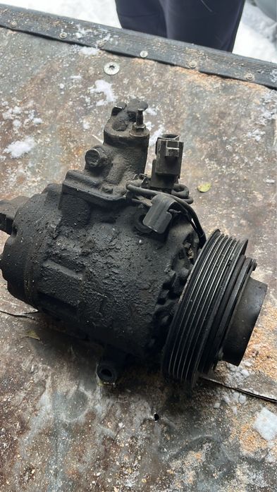 Продам компрессор кондиционера