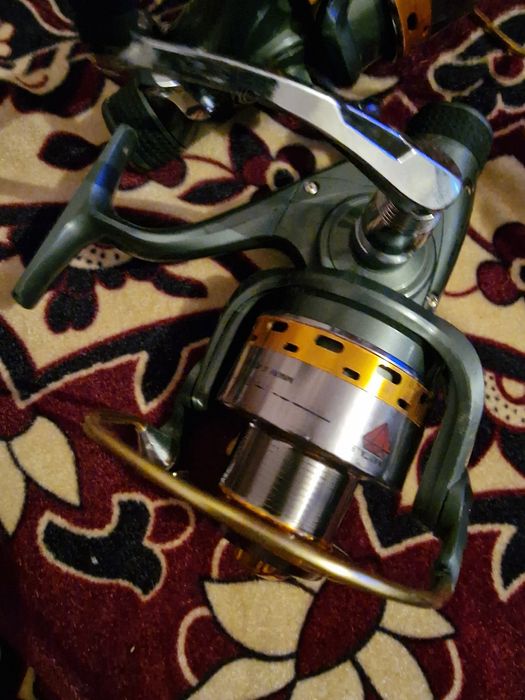 Продавам макари 3 бр