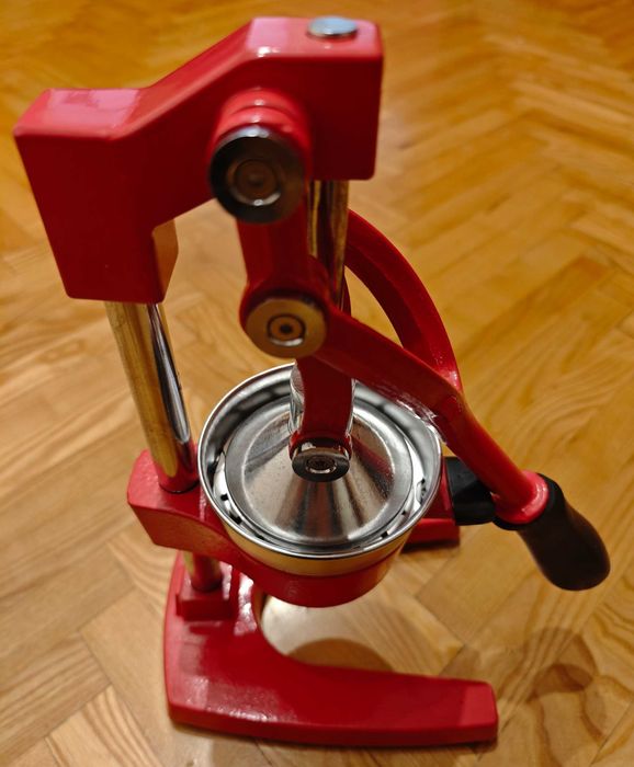 Професионална цитрус преса за нар черна Zokura Z100RD