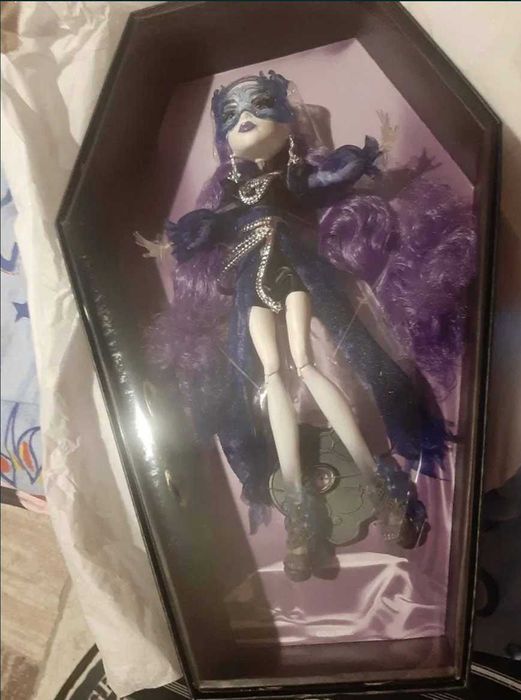 Papusa Monster High Midnight Runway Spectra