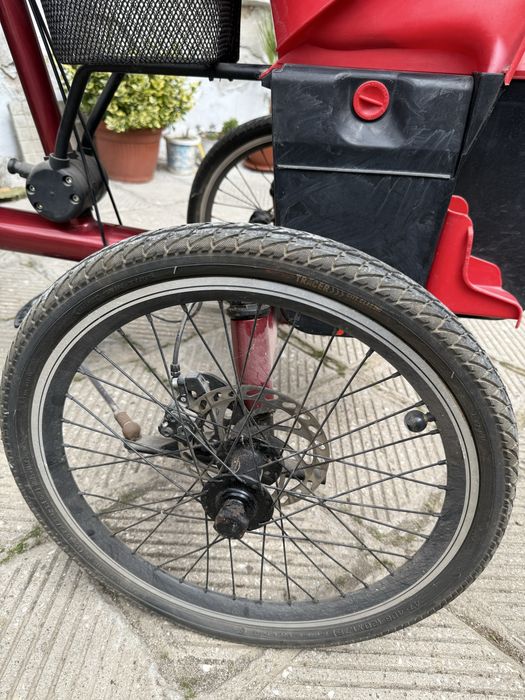 Продавам велосипеди триколки