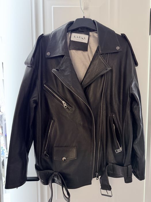 Куртка косуха в отличном состоянии.