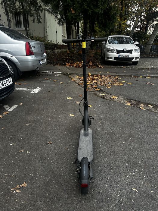 trotineta xiaomi mi essential  , inca 2 ani garantie