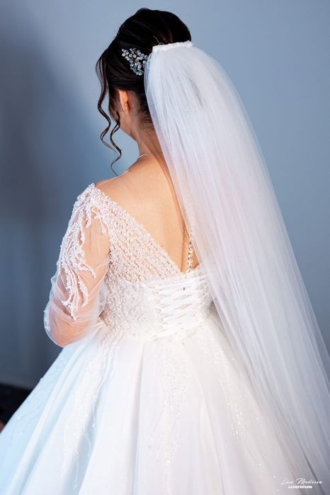 Vând rochie mireasa tip prințesa