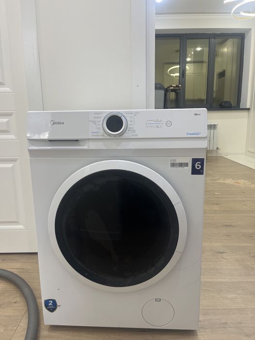Продам стиральную машину Midea