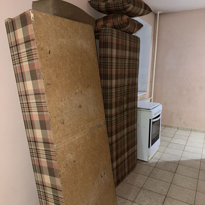 Диван отдам даром