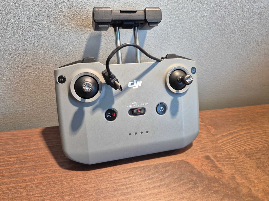 Drona 4K DJI Mini 3 Pro fly more combo