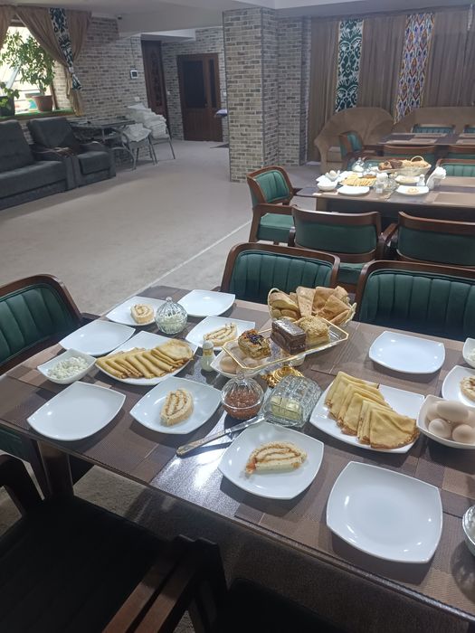 Hotel Xadicha eski shaharda yaqin