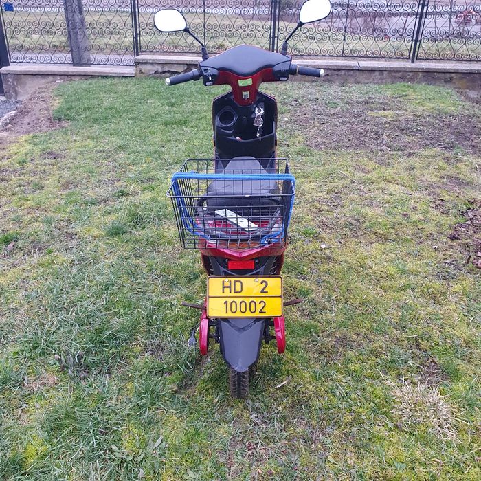 Vând scuter electric