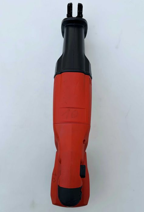 Hilti WSR 22-A - Акумулаторен саблен трион 2x22V 5.2Ah като нов!