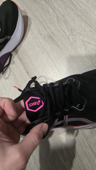 Дамски маратонки ASICS GEL-KAYANO 30