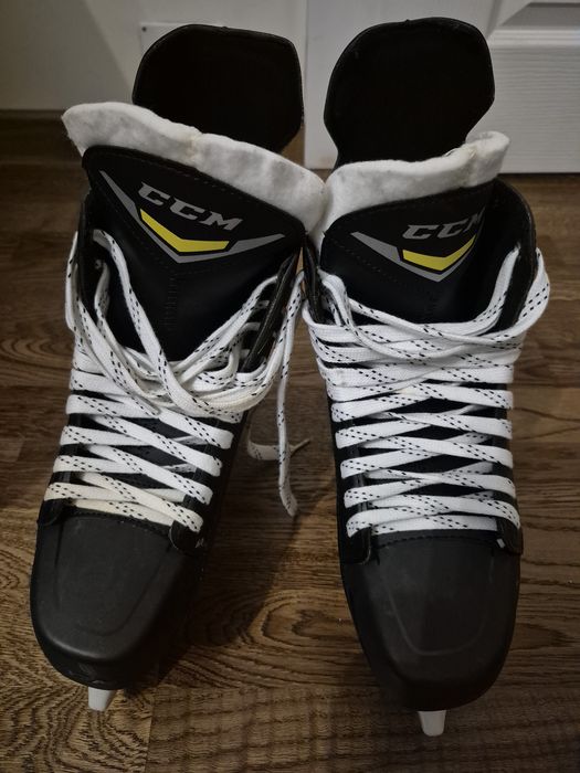 Patine gheata/ Model  CCM Tacks 1092 / Marime EUR 42