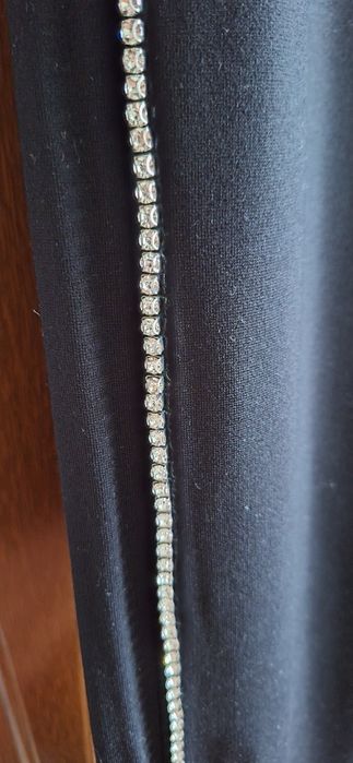 Pantaloni noi, Calzedonia