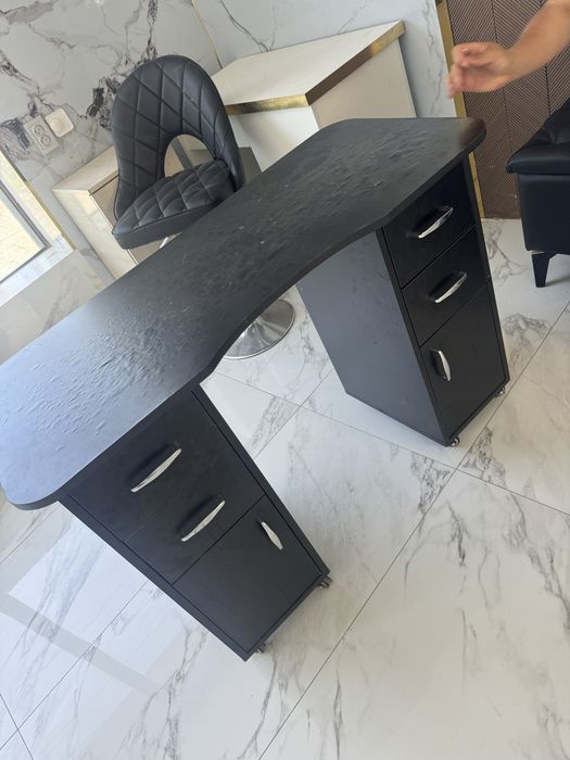 Срочно! Офисный стол!