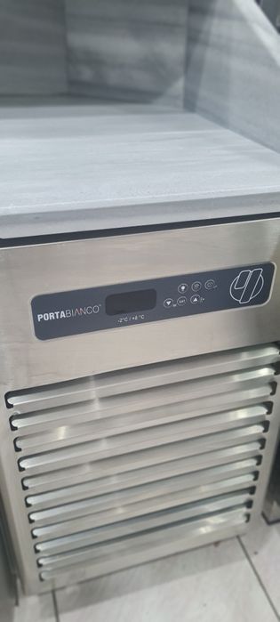 Холодильный стол для пиццы