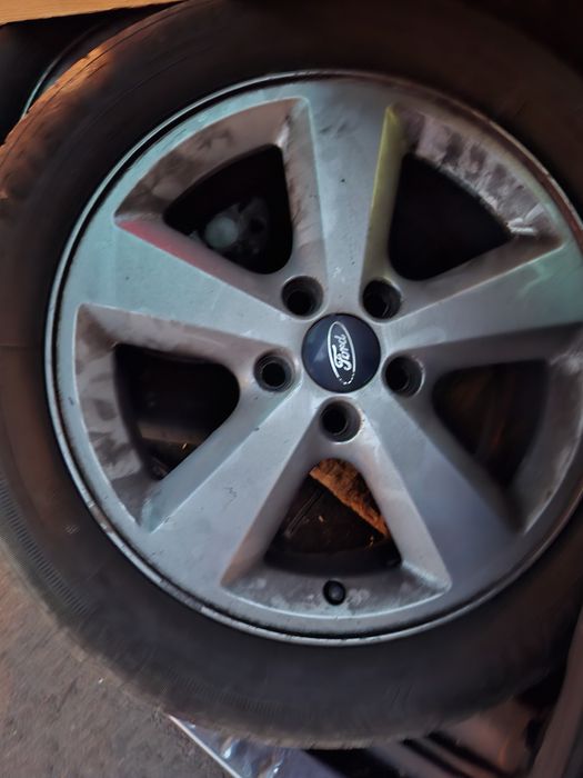 Jenti aliaj Ford Mondeo