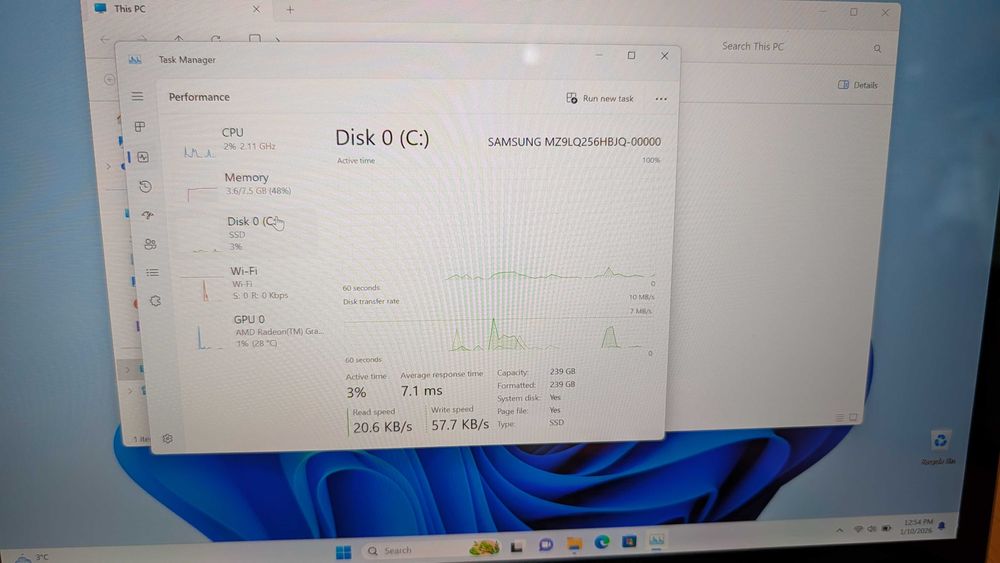 Microsoft Surface Laptop – AMD Ryzen 5 – Slim & Premium