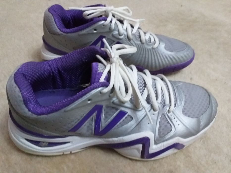 Adidasi NB mas 40