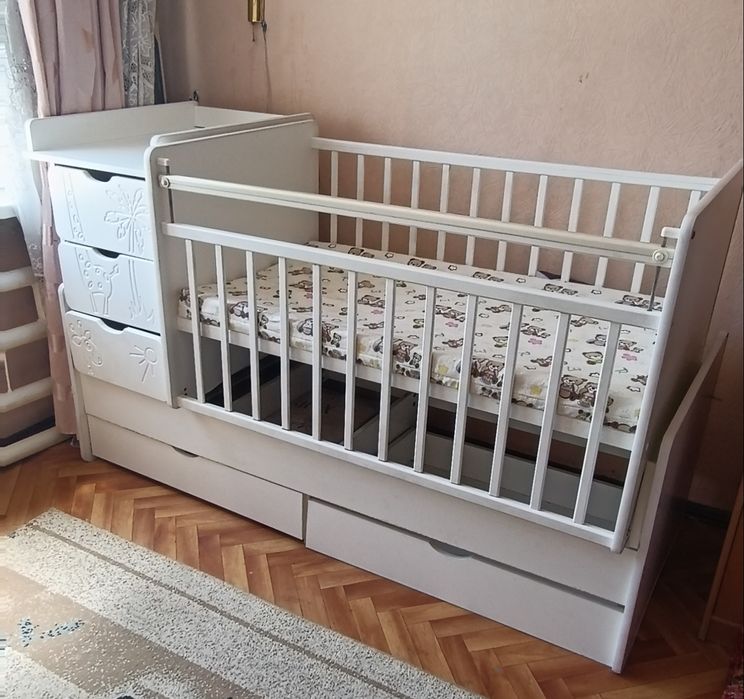 Продаю детскую кровать 175×90