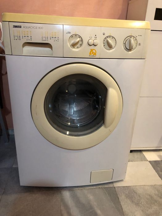 Пералня Zanussi AquaCycle 800