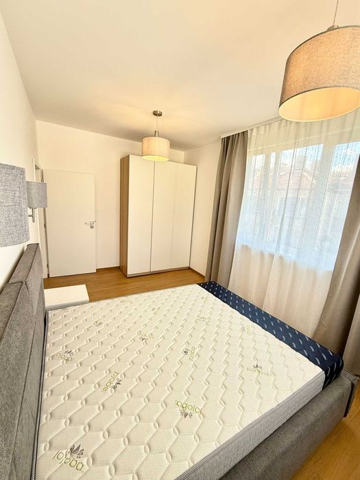 Дава се под наем Тристаен апартамент в София, Център - 75 кв.м за 765 € - Снимка #14