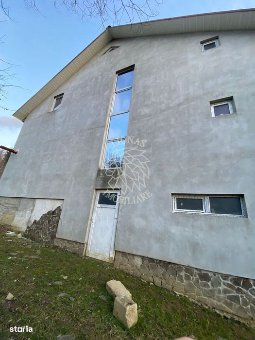 Casa 220 mp-teren 4000 mp-ideal Pensiune-garaj-Bistrita Bargaului
