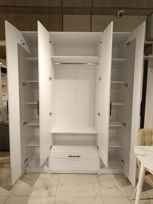 Шкаф распашной НА СКИДКЕ!