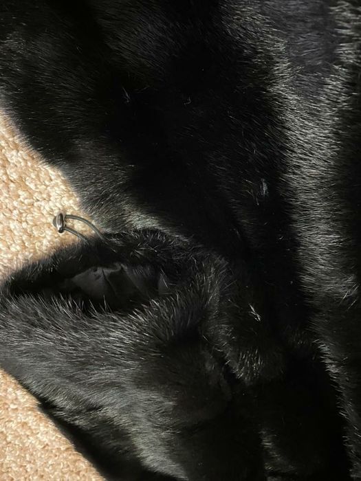 Продам шубу норковую