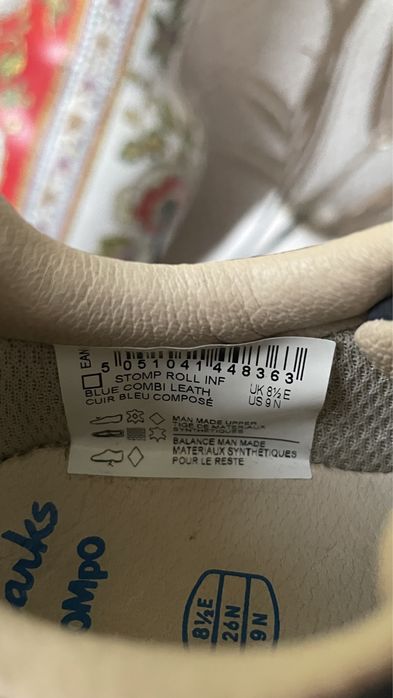 Нови детски кожени обувки Clarks номер 26