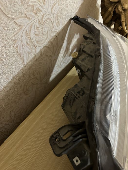Продаю фару от оникса