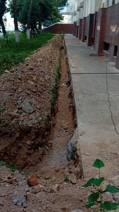 Канализация Водопровод. Копаем траншеи яма колодец подкоп. Канализация