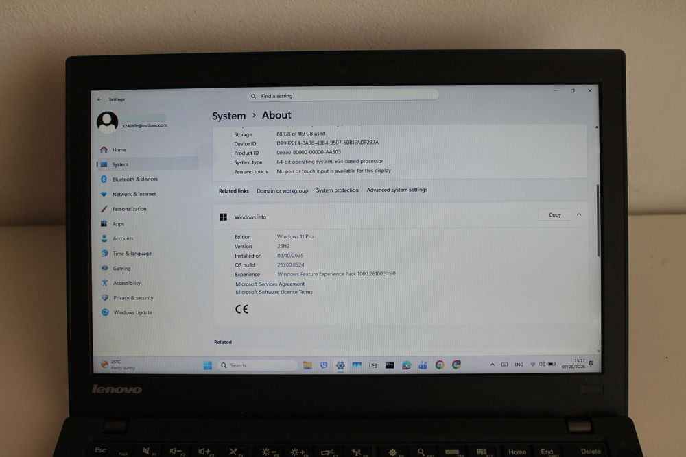 Lenovo ThinkPad x240 4GB RAM, 128GB, с Windows 11, използван