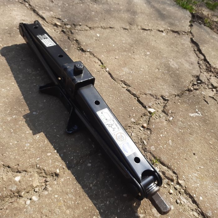 Vând cric pentru autoutilitară dube Fiat ducato