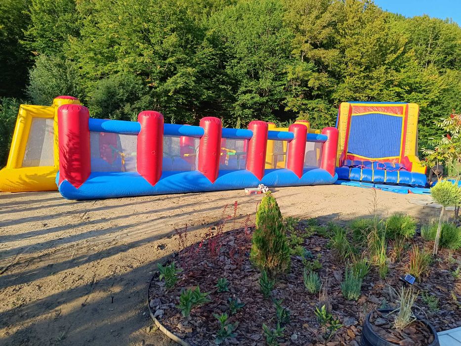 Надуваем замък,батут, човешка джага, зорб топки или пързалка под наем.