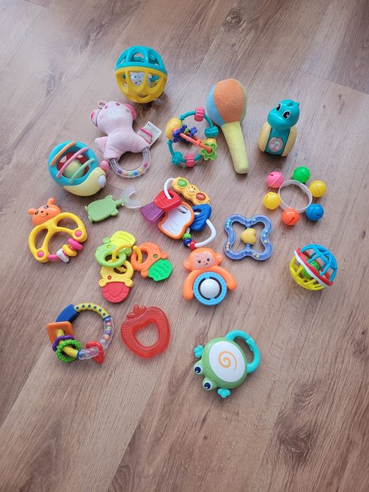 Jucarii zornaitiare si pentru dentitie