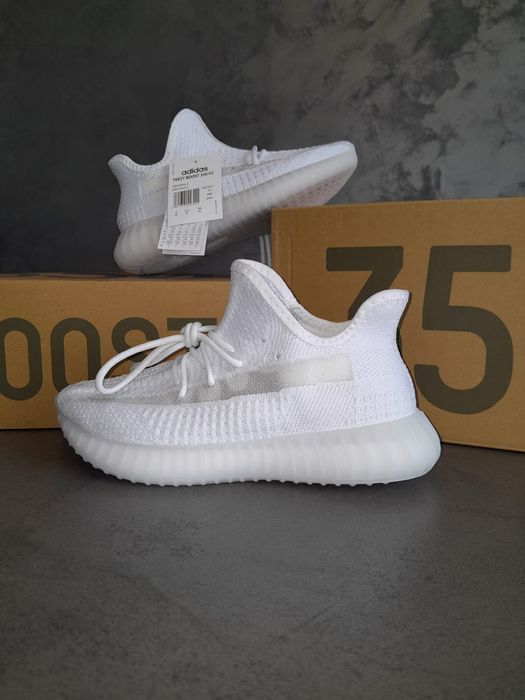 Yeezy Boost Mărimea 38-37‼️