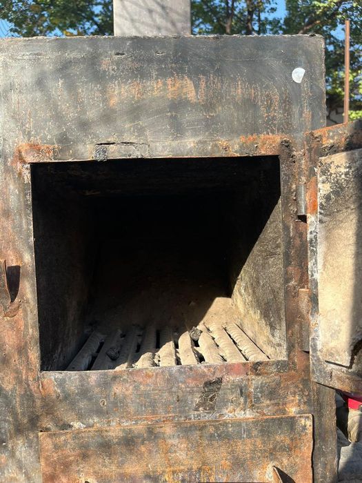 Темір пеш жағдайы зор 400 кв.м