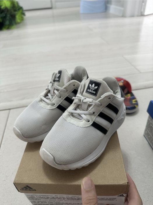 Продам детскую обувь оригинал