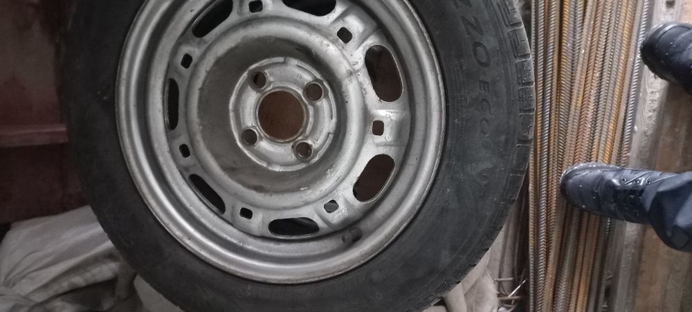 Резина с дисками летние на 14 185/60 Китай