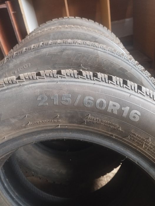 Зимние шины в отличном состояний