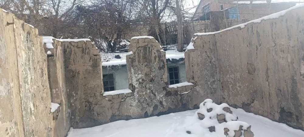 Yer uchastkasi sotiladi. Turar joy qurish uchun. Продается участок.